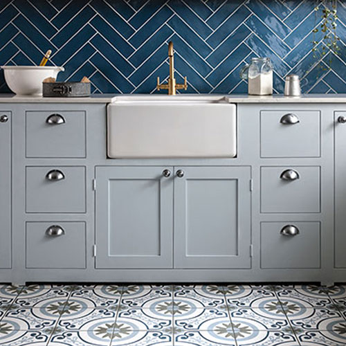 Classic Blue tile kitchen 