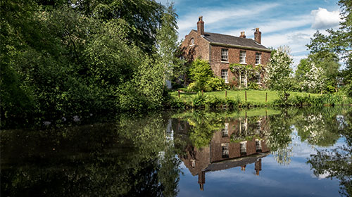 cottage in England - property